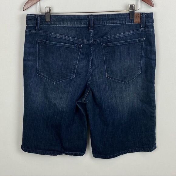 Simply Vera by Vera Wang Denim Bermuda Mid Rise Jean Shorts - Picture 2 of 5